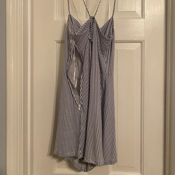 H&M striped romper - Picture 2 of 3